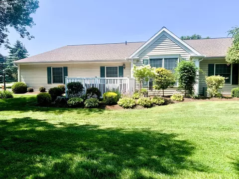 2 Deer Track Trl #B, Norwalk, OH 44857