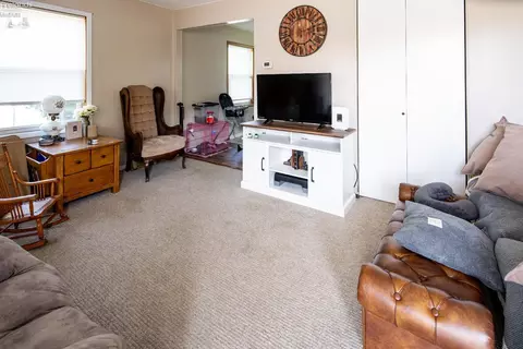 33 Maple St, Tiffin, OH 44883 photo 5