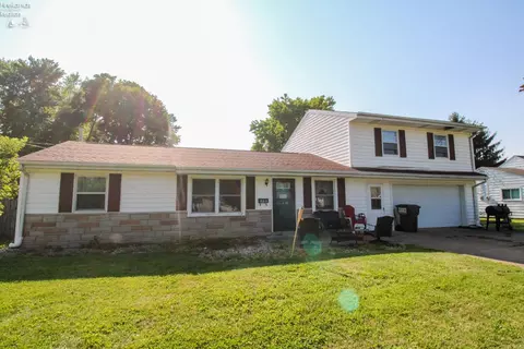 909 Thorpe Dr, Sandusky, OH 44870