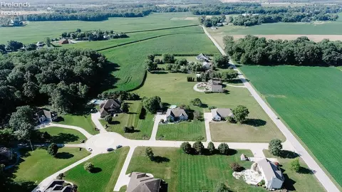 3004 Deerfoot Trl, Huron, OH 44839 photo 62