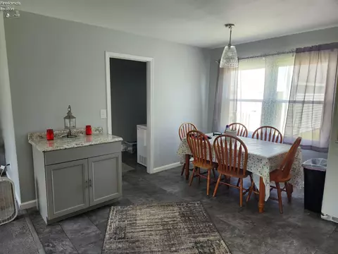 Dining - 239 Spring Crst, Marblehead, OH 43440 photo 2 of 2