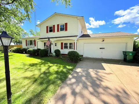 2820 Lynn Dr, Sandusky, OH 44870