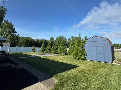 521 Washington Ave, Huron, OH 44839 photo 34