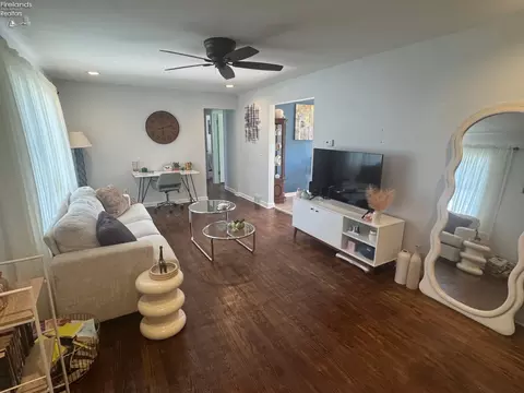 521 Washington Ave, Huron, OH 44839 photo 7