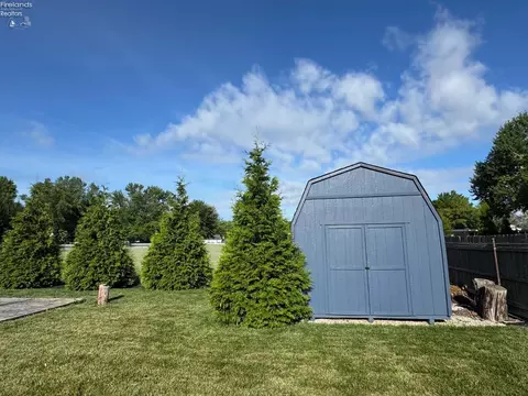 521 Washington Ave, Huron, OH 44839 photo 33