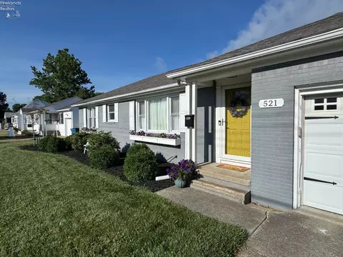 521 Washington Ave, Huron, OH 44839 photo 5