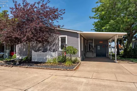 6485 E Harbor Rd #10, Marblehead, OH 43440