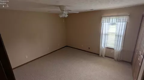Bedroom - 3 Wedgewood Dr, Willard, OH 44890 photo 3 of 3