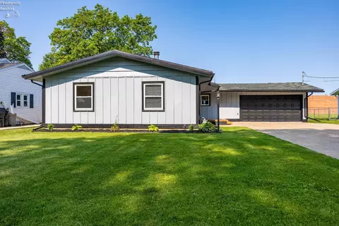 3807 Matthes Ave, Sandusky, OH 44870