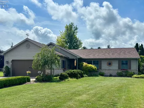 45 Adams Dr, Fremont, OH 43420