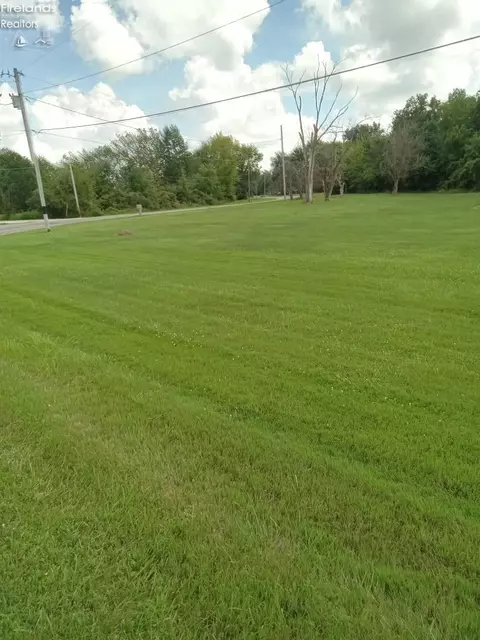 Other - 643 Holiday Dr, Willard, OH 44890 photo 2 of 5