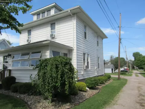 411 Euclid St, Willard, OH 44890 photo 12
