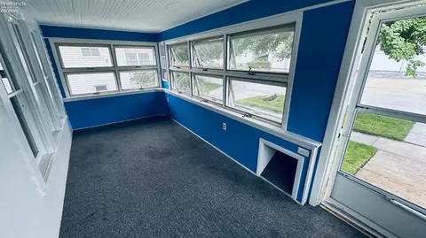 411 Euclid St, Willard, OH 44890 photo 11