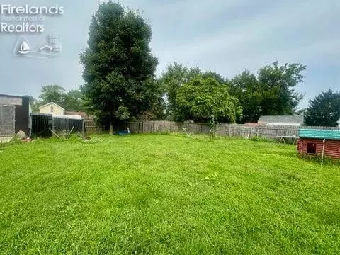 109 Euclid Ave, Bradner, OH 43406 photo 18