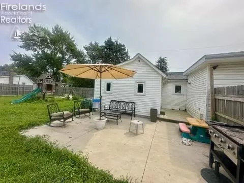 109 Euclid Ave, Bradner, OH 43406 photo 16