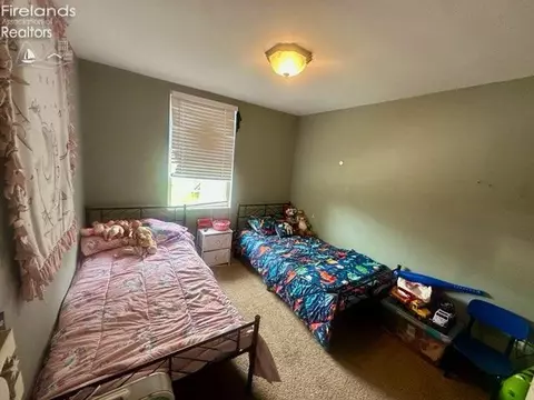 109 Euclid Ave, Bradner, OH 43406 photo 11