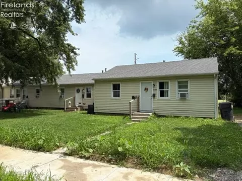2028 W Forest Dr, Sandusky, OH 44870