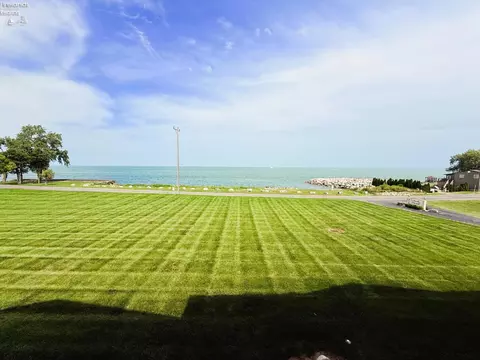 812 E Main St #2D, Marblehead, OH 43440 photo 11