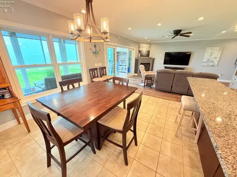 812 E Main St #2D, Marblehead, OH 43440 photo 24