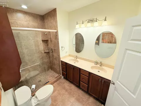 812 E Main St #2D, Marblehead, OH 43440 photo 36