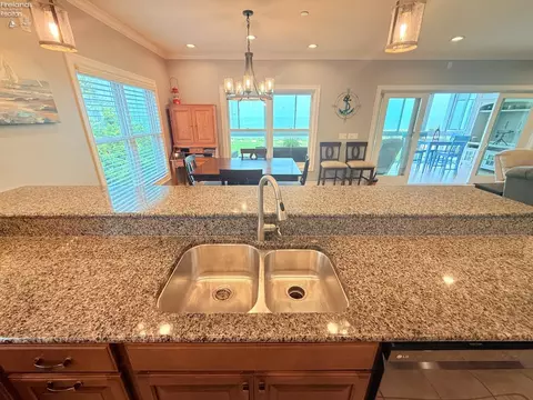 812 E Main St #2D, Marblehead, OH 43440 photo 27