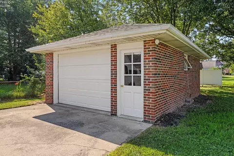 309 E Main St, Oak Harbor, OH 43449 photo 23