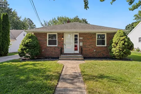 309 E Main St, Oak Harbor, OH 43449 photo 3
