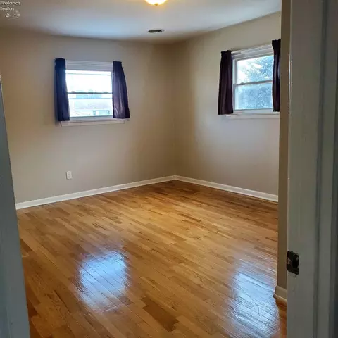 Bedroom - 2903 Huron Avery Rd, Huron, OH 44839 photo 1 of 1