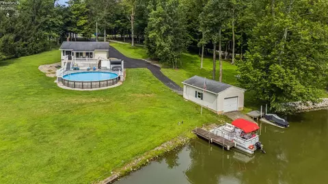 Other - 588 Lake Shore Dr, Willard, OH 44890 photo 3 of 19