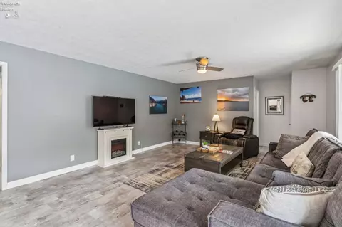 Living - 588 Lake Shore Dr, Willard, OH 44890 photo 1 of 5