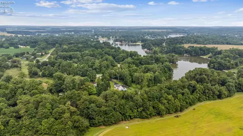 View/Area - 588 Lake Shore Dr, Willard, OH 44890 photo 4 of 5