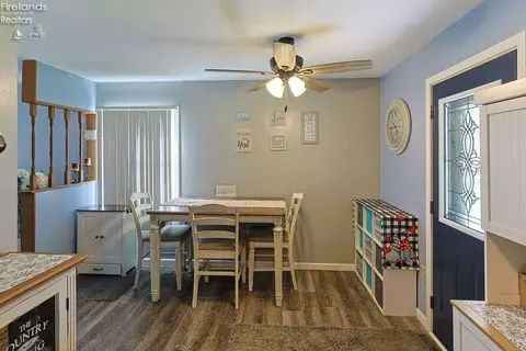 Dining - 741 May St, Clyde, OH 43410 photo 2 of 2