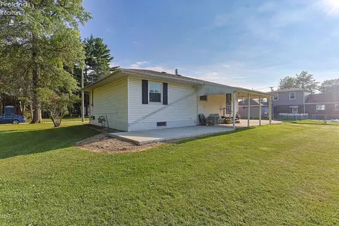 Exterior - 741 May St, Clyde, OH 43410 photo 3 of 6