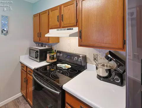 Kitchen - 741 May St, Clyde, OH 43410 photo 3 of 4
