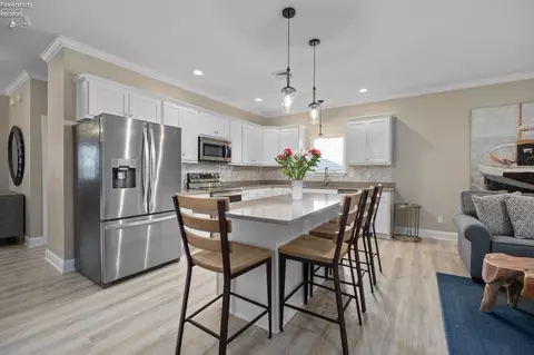 313 Lighthouse Oval, Marblehead, OH 43440 photo 9