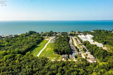 313 Lighthouse Oval, Marblehead, OH 43440 photo 36