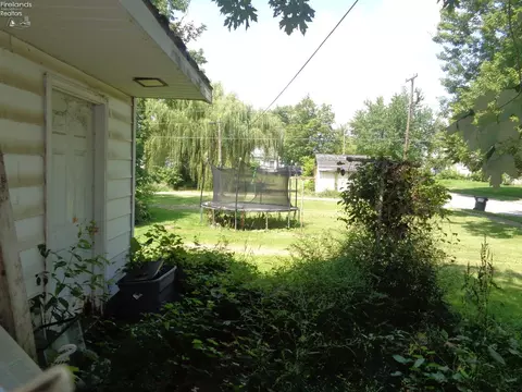127 Central Ave, Willard, OH 44890 photo 5