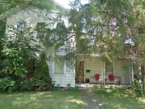127 Central Ave, Willard, OH 44890