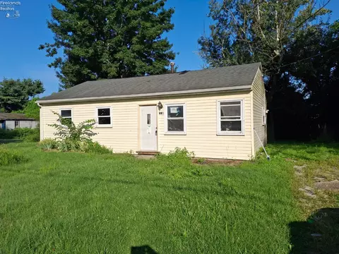 310 Melanie Ln, Milan, OH 44846