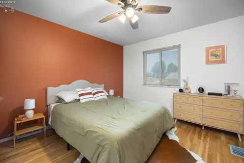 Bedroom - 2911 E Perkins Ave, Sandusky, OH 44870 photo 2 of 9