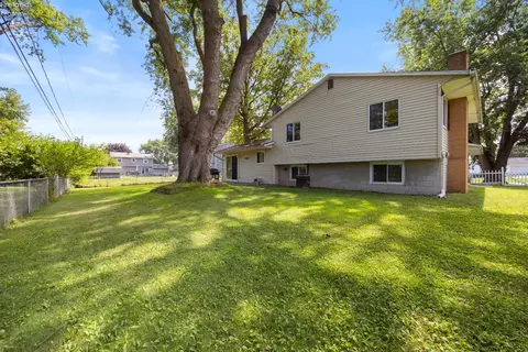 Exterior - 2911 E Perkins Ave, Sandusky, OH 44870 photo 5 of 7