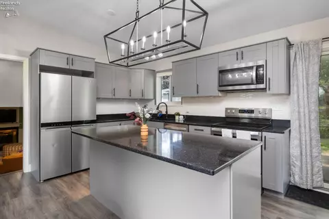 Kitchen - 2911 E Perkins Ave, Sandusky, OH 44870 photo 1 of 6