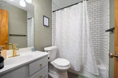 Bath - 2911 E Perkins Ave, Sandusky, OH 44870 photo 1 of 1