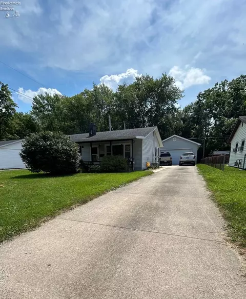 204 Boston Rd, Sandusky, OH 44870