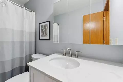 Bath - 932 Glenview Dr, Huron, OH 44839 photo 5 of 5