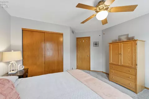 Bedroom - 932 Glenview Dr, Huron, OH 44839 photo 4 of 10