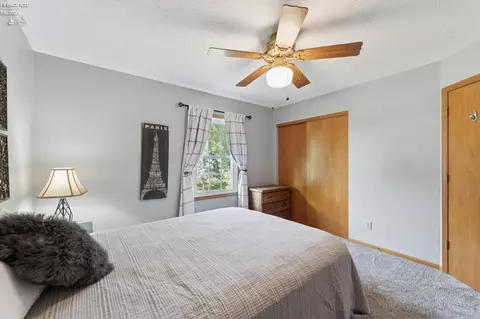 Bedroom - 932 Glenview Dr, Huron, OH 44839 photo 6 of 10