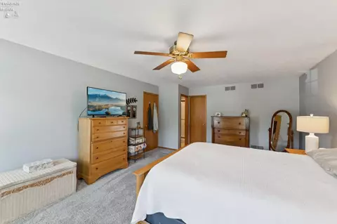 Bedroom - 932 Glenview Dr, Huron, OH 44839 photo 10 of 10