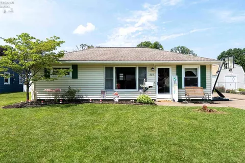 901 Thorpe Dr, Sandusky, OH 44870