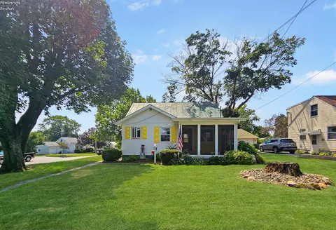 236 Goodrich Rd, Bellevue, OH 44811